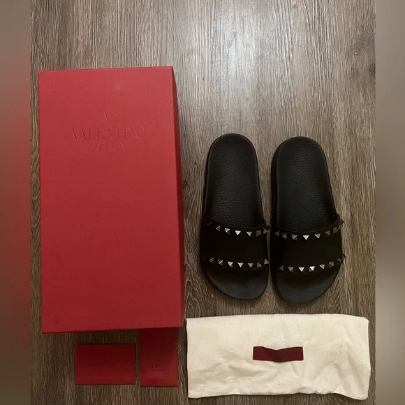 Valentino size 36 black Rockstud PVC slide sandals - Picture 4 of 6